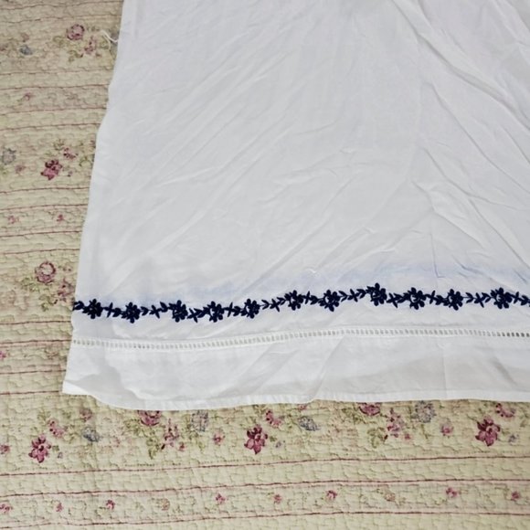 Vacay Boho Embroidered Tunic Dress with Tassels - Picture 5 of 7